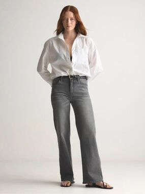 Quince  Bella Stretch Relaxed Straight Jeans short 26